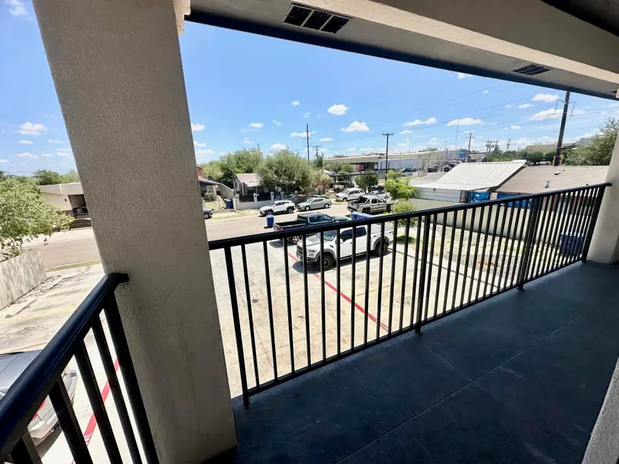 2705 Mauricio St, Laredo, TX 78041-0000 - Image #3