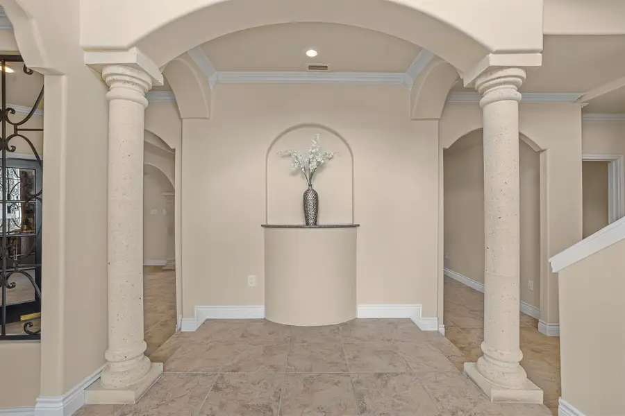 202 Lake Powell Dr, Laredo, TX 78041 - Image #3