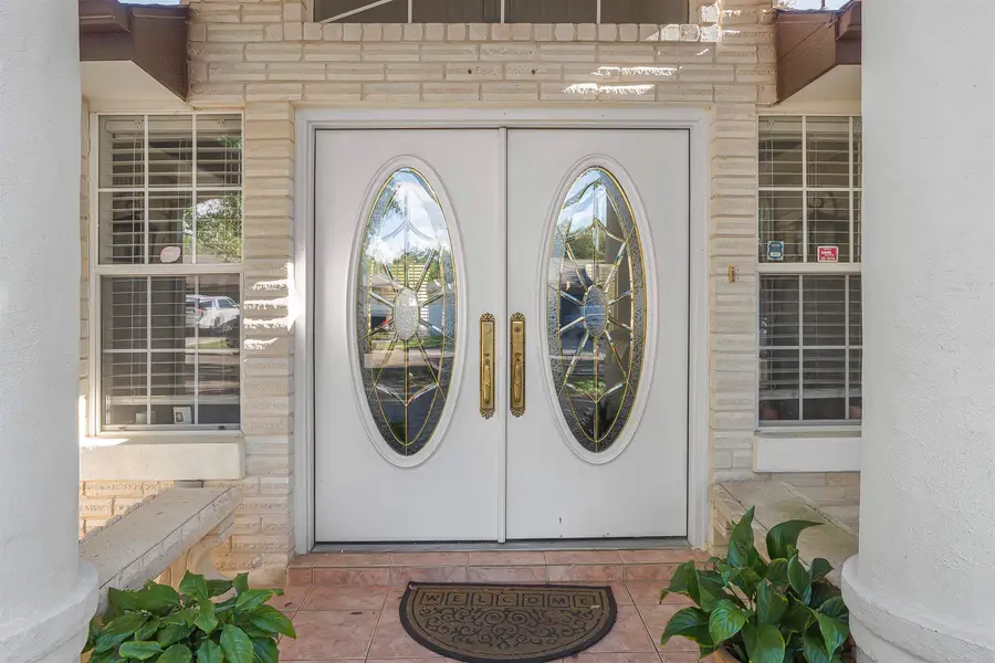 3111 Persimmon Ct, Laredo, TX 78045 - Image #2