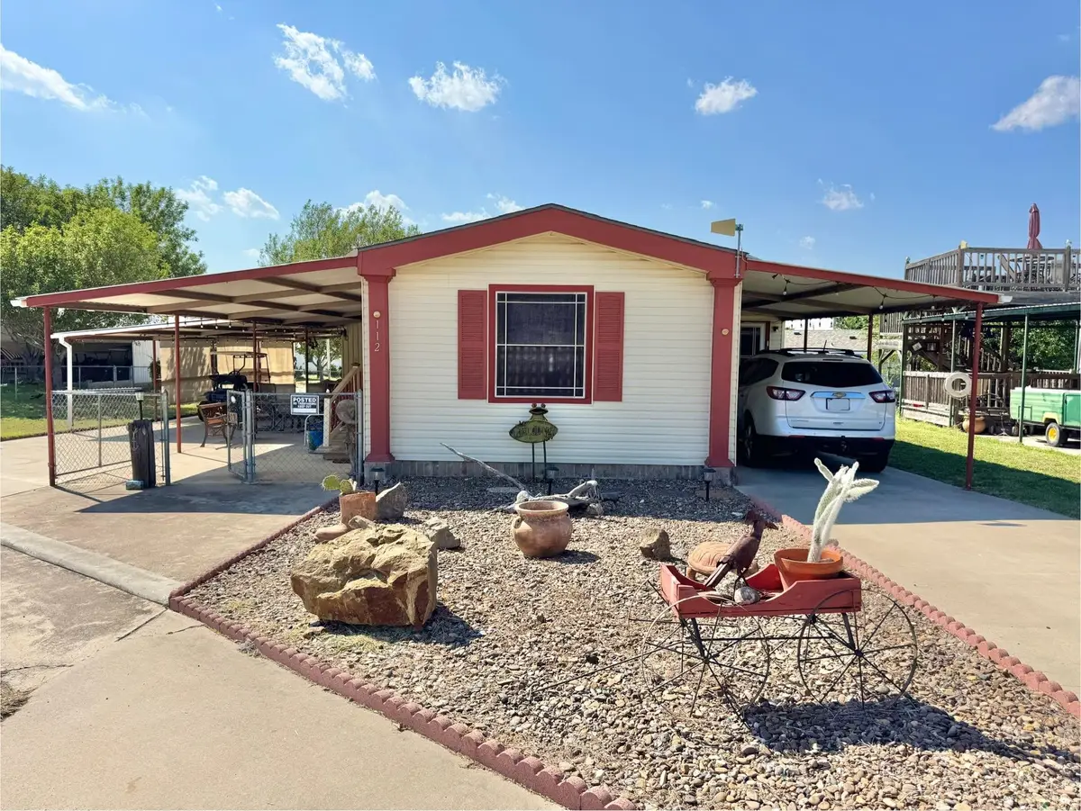 112 Autumn Ln., Zapata, TX 78076 - Image #1