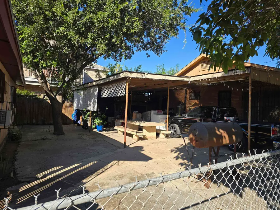 3102 Flores Ave, Laredo, TX 78040 - Image #3