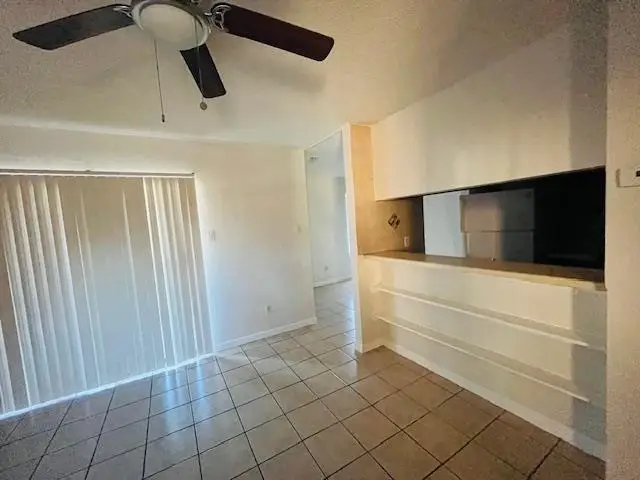 100 E Aurora St, Laredo, TX 78041 - Image #2