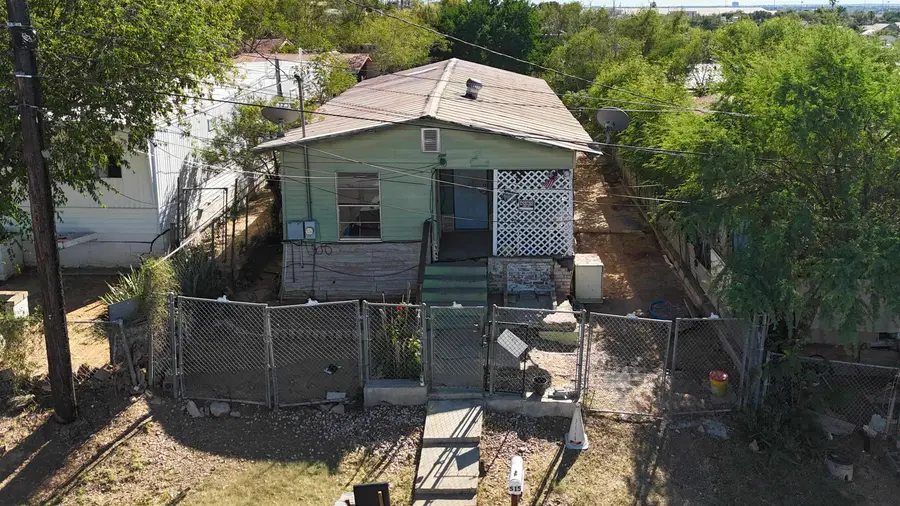 515 E Kearney St, Laredo, TX 78040 - Image #2