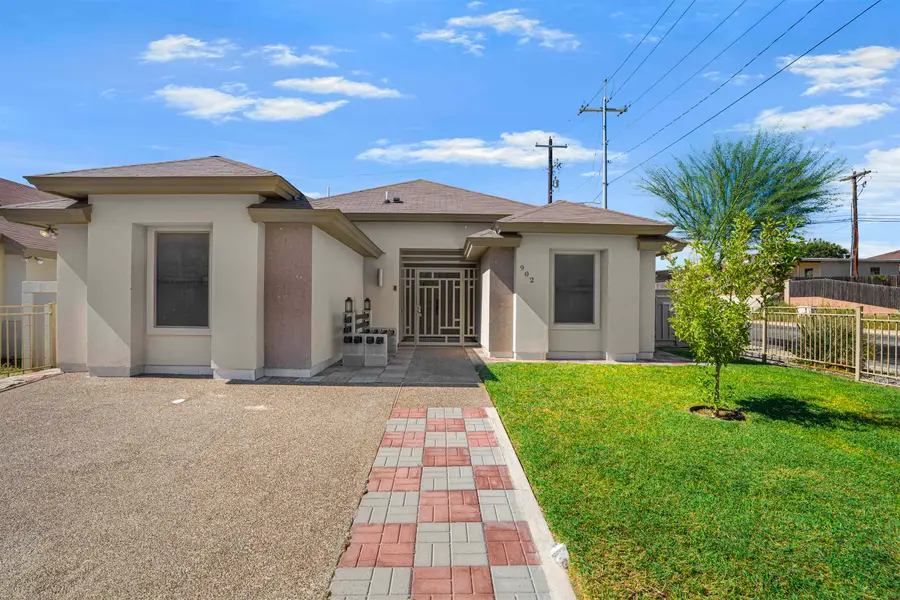 902 La Rosita, Laredo, TX 78046 - Image #2