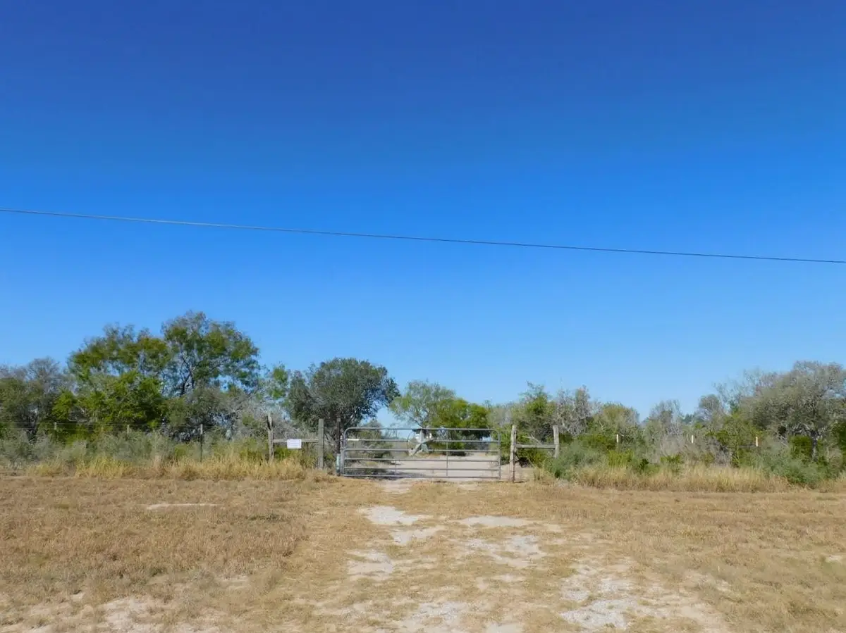 653 S U.S. Hwy 59, George West, TX 78022 - #1