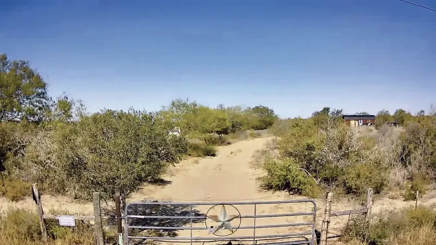 653 S U.S. Hwy 59, George West, TX 78022 - #2