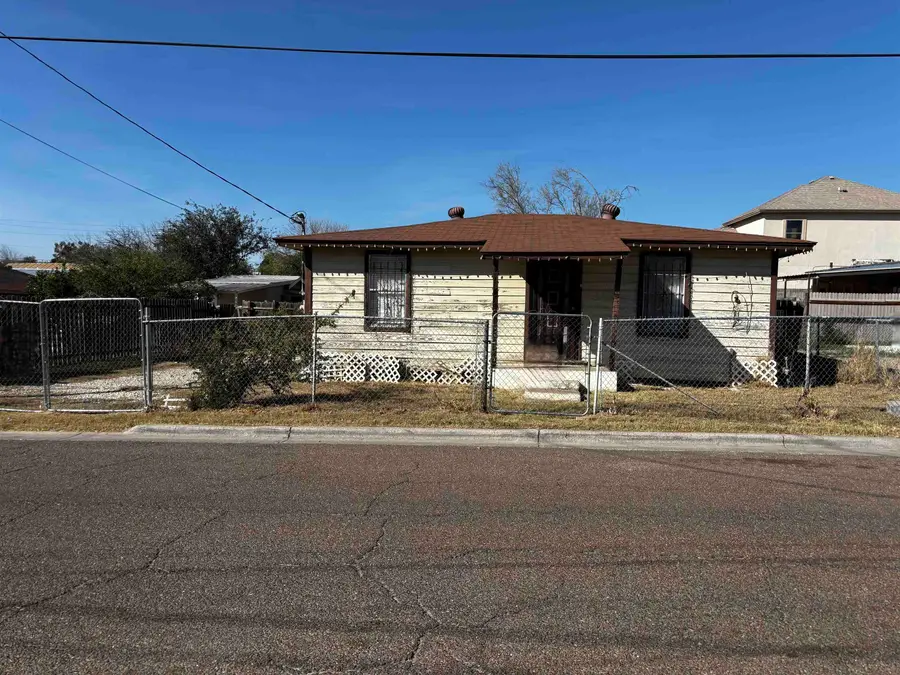 916 Guerrero St, Laredo, TX 78043 - #2
