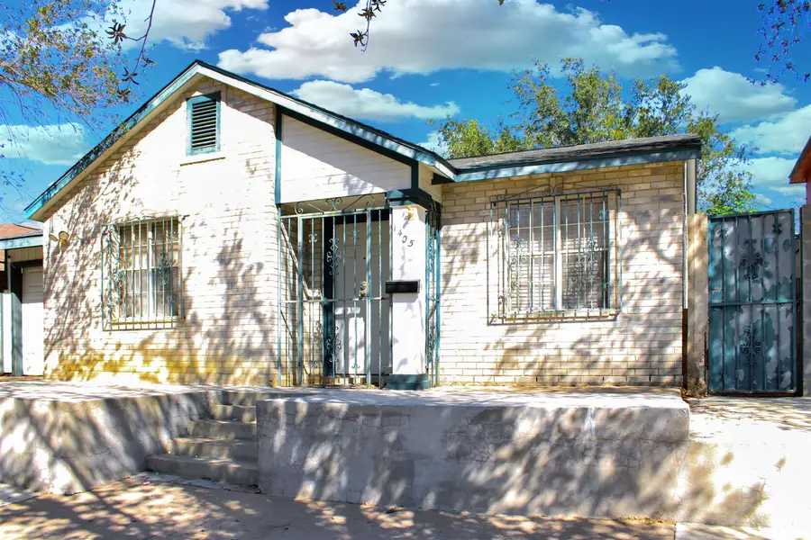 1405 Reagan Dr, Laredo, TX 78046 - Image #2