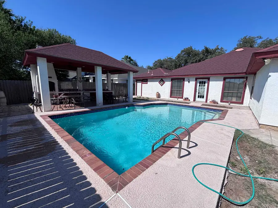 1235 St John Lp, Laredo, TX 78045 - Image #3