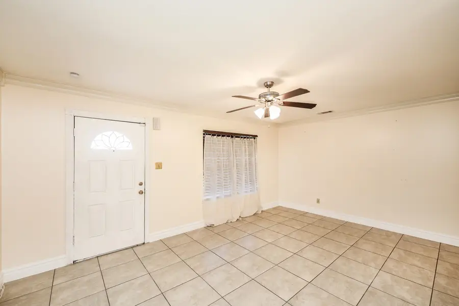 1919 E Frost St, Laredo, TX 78043 - Image #2