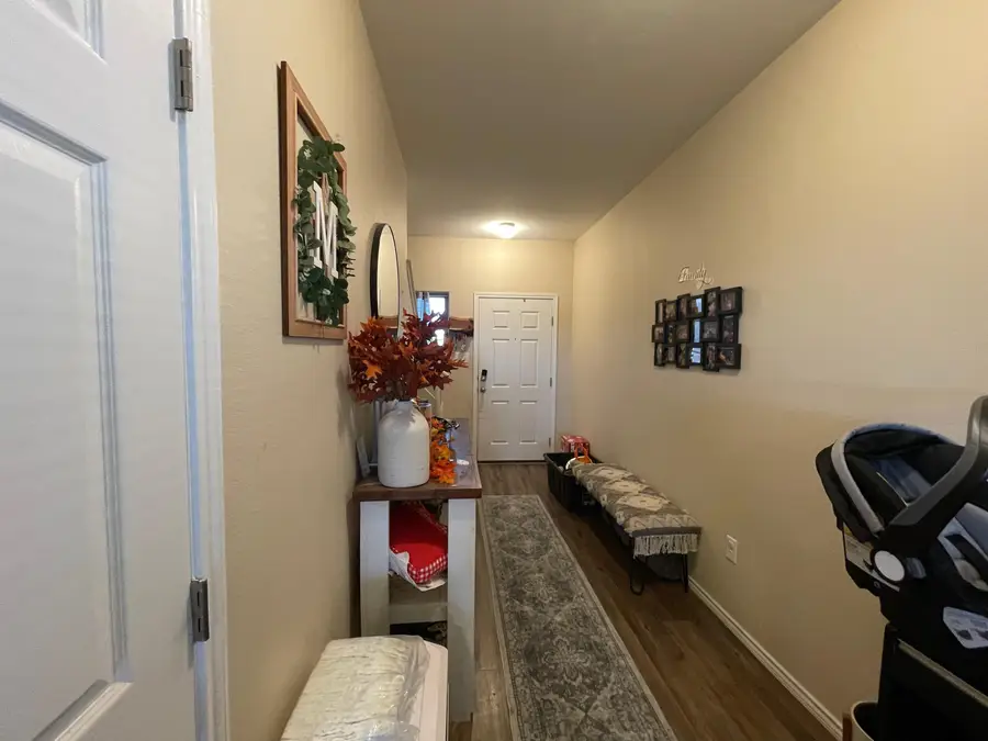 5828 Moses Lp., Laredo, TX 78046 - Image #2