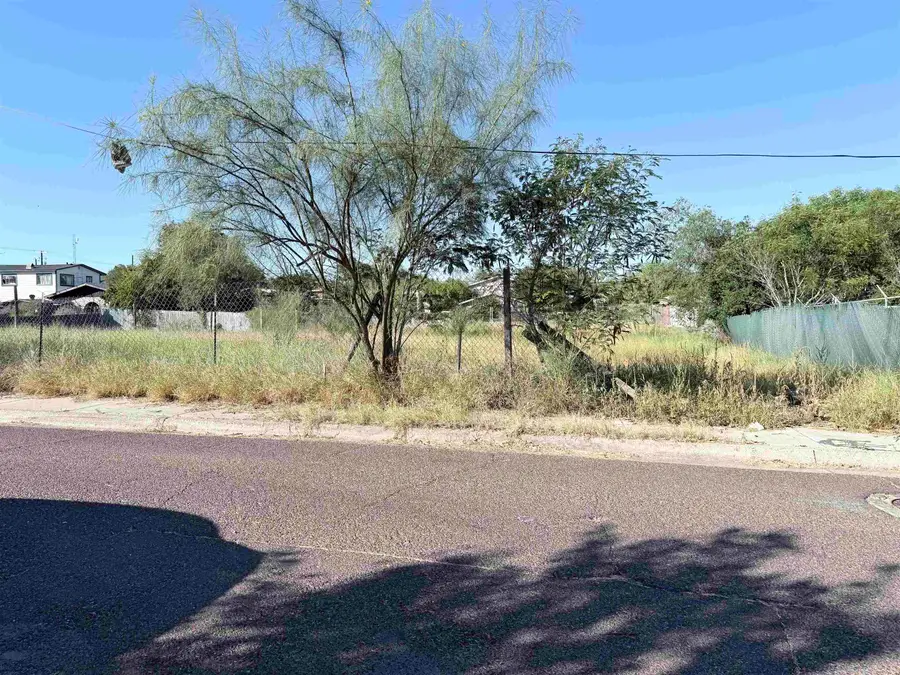 1902 Iturbide St, Laredo, TX 78040 - Image #2