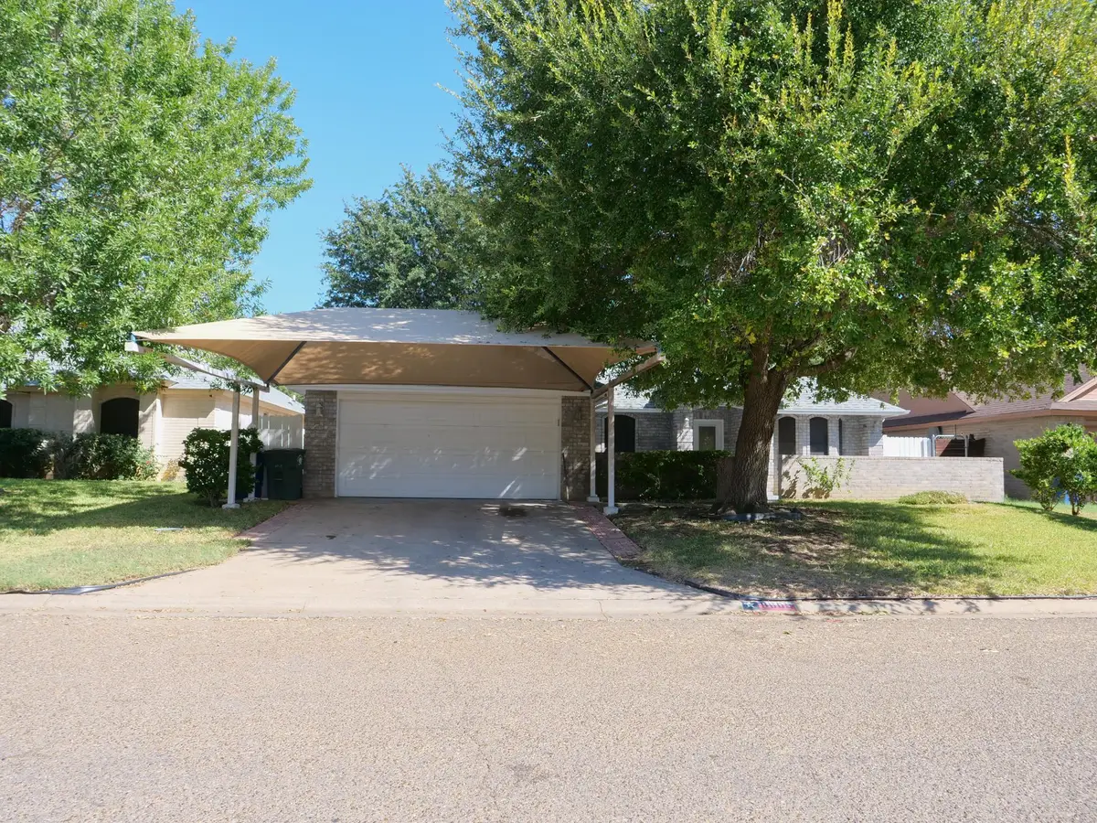 8605 Emily Ave, Laredo, TX 78045 - Image #1