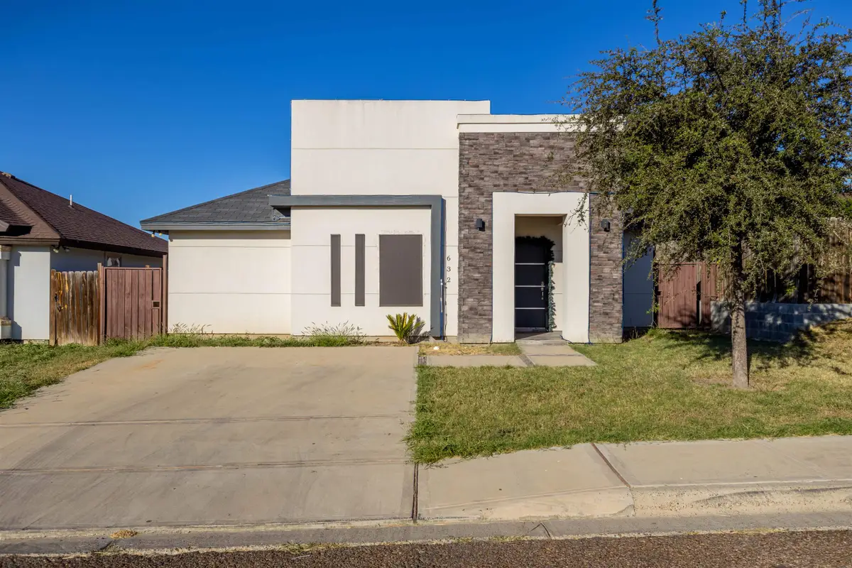 632 Sam Bratton Dr., Laredo, TX 78046 - Image #1