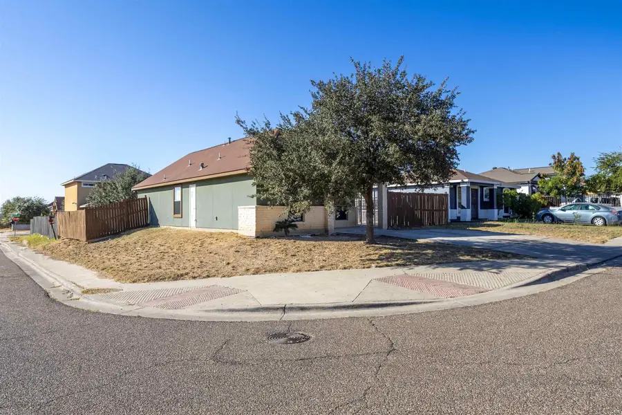 4434 Marla Dr, Laredo, TX 78046-5716 - Image #3