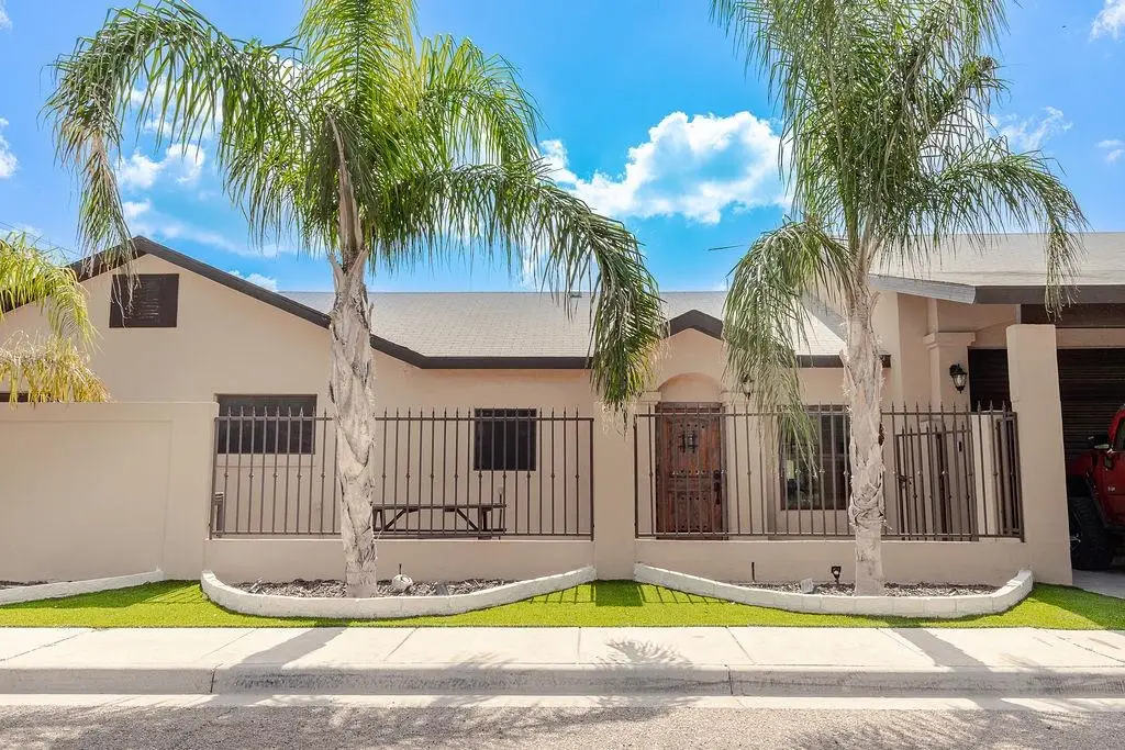 4320 Salinas Ave, Laredo, TX 78041 - Image #1