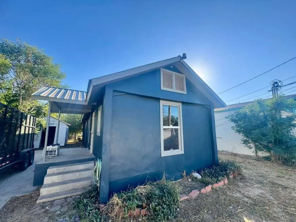 915 Rosario St, Laredo, TX 78040 - Image #1