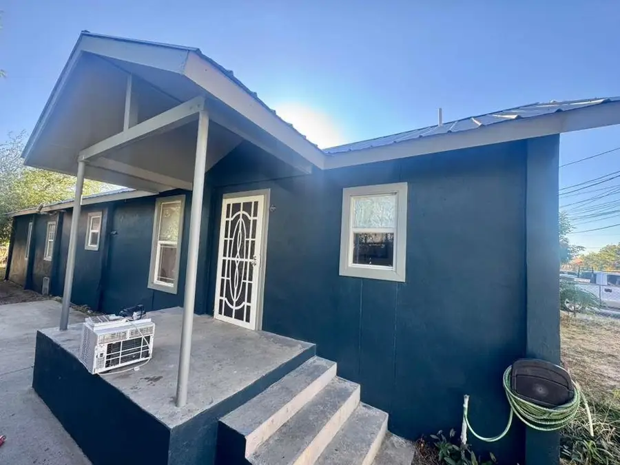 915 Rosario St, Laredo, TX 78040 - Image #3