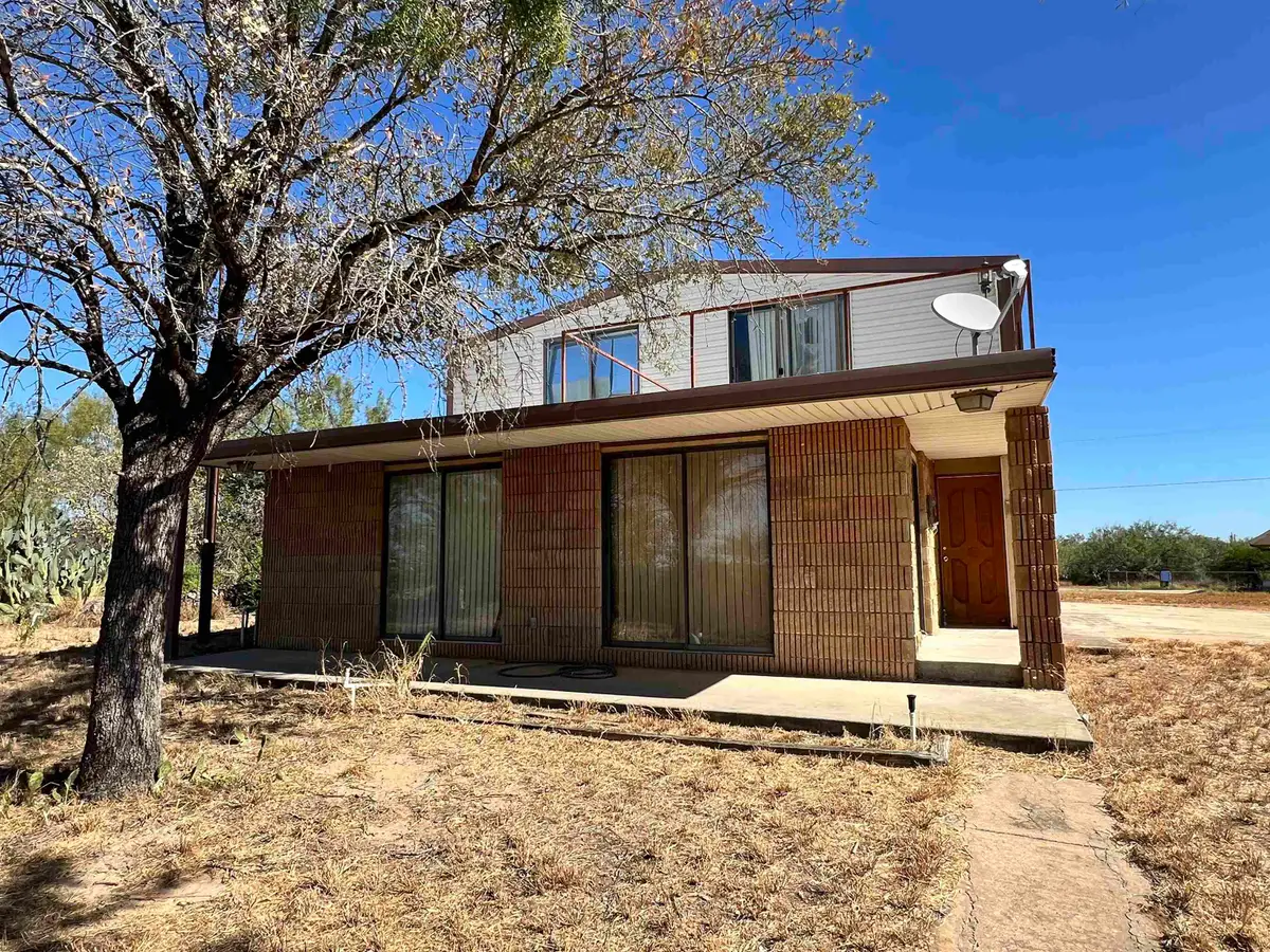 232 Bluff Dr., Zapata, TX 78076 - Image #1