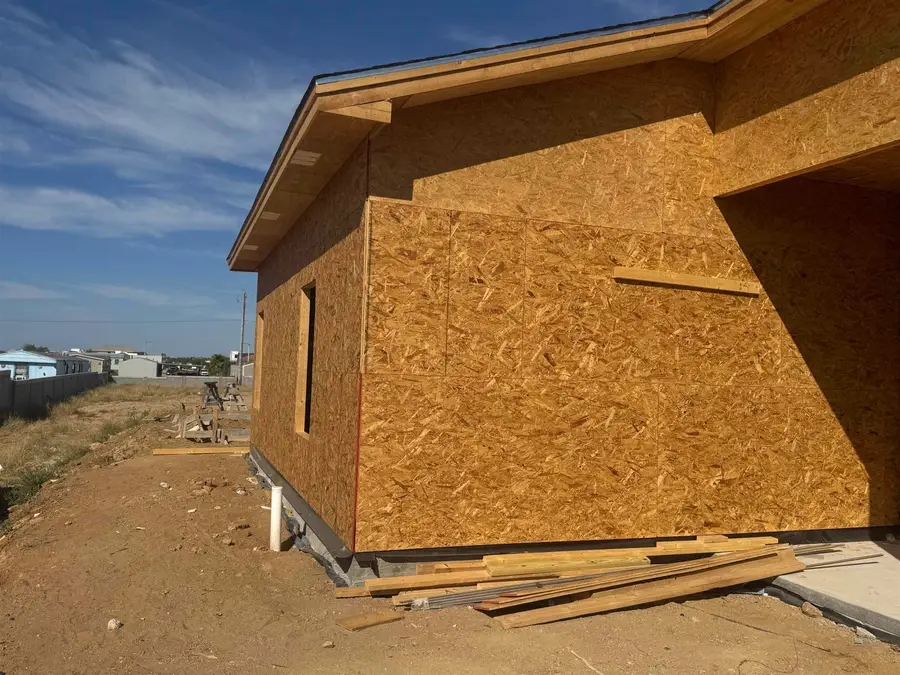 2816 Adamsville, Laredo, TX 78046 - Image #2