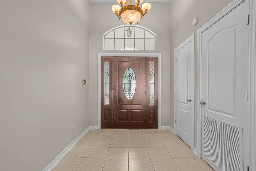 3814 Sandcliff Dr, Laredo, TX 78045-8439 - Image #3