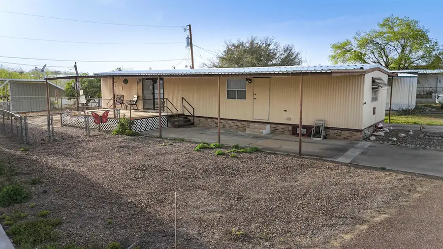 104 Blossum Blvd., Zapata, TX 78076 - Image #2
