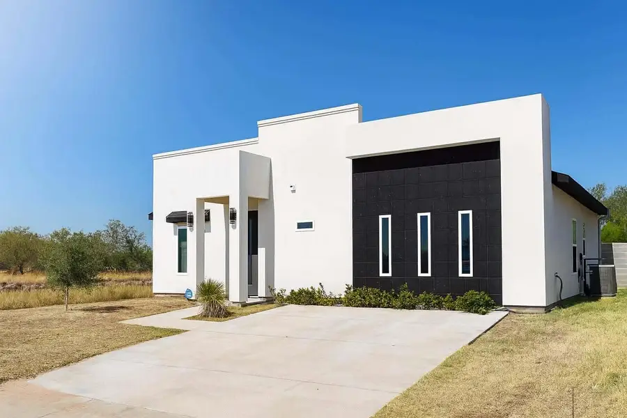 602 Bluebeard Ct., Laredo, TX 78046 - Image #2