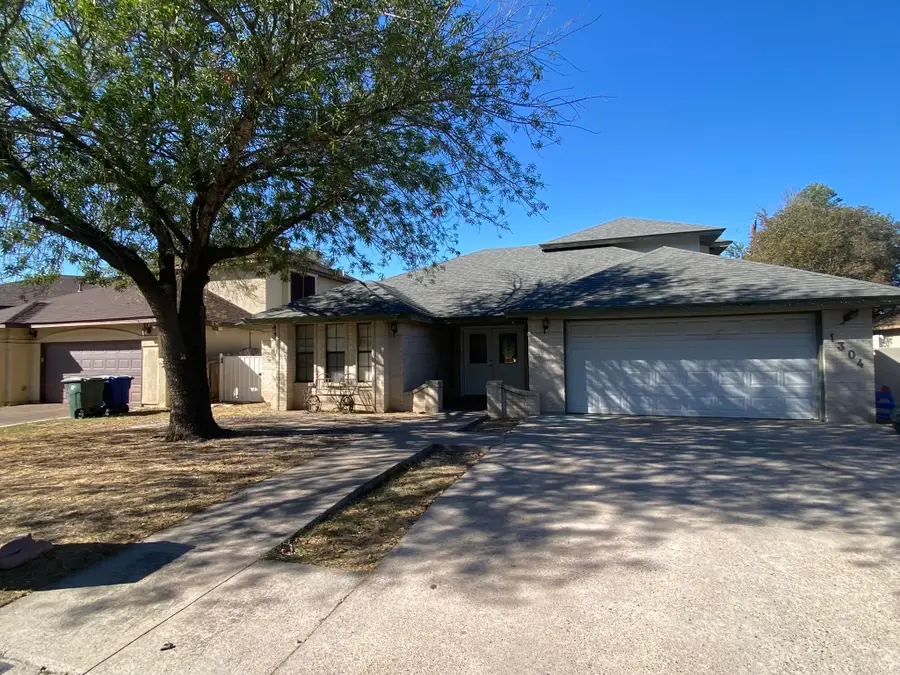 1304 Hunters View Cir, Laredo, TX 78045 - Image #2