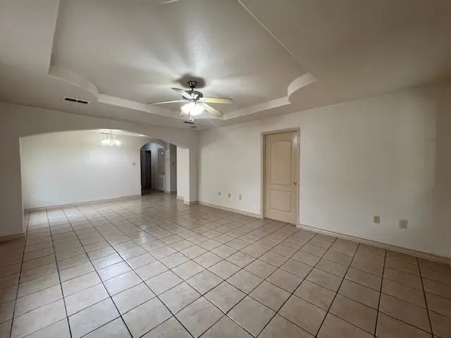 408 Badajoz Ln, Laredo, TX 78046 - Image #3