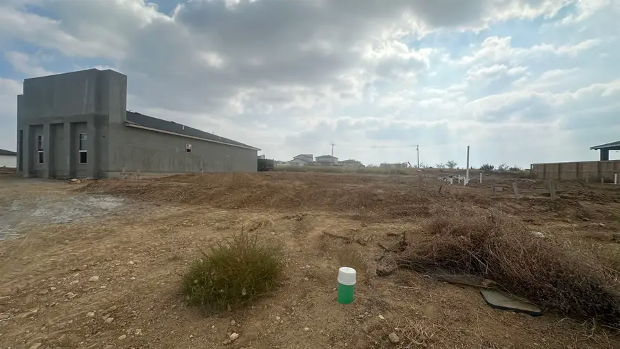 3919 Yoyis St., Laredo, TX 78046 - Image #3