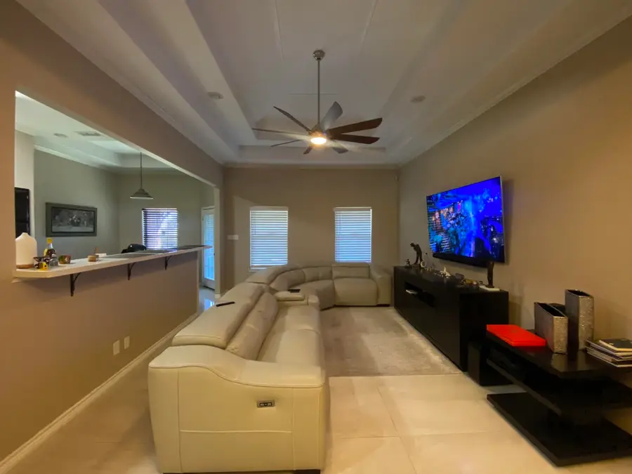 2415 Sutton Ct, Laredo, TX 78045 - Image #3