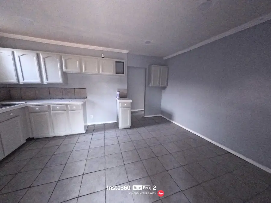 2517 Santa Rita Ave, Laredo, TX 78040 - Image #3