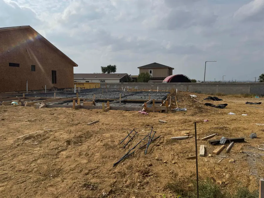 2818 Adamsville, Laredo, TX 78046 - Image #2