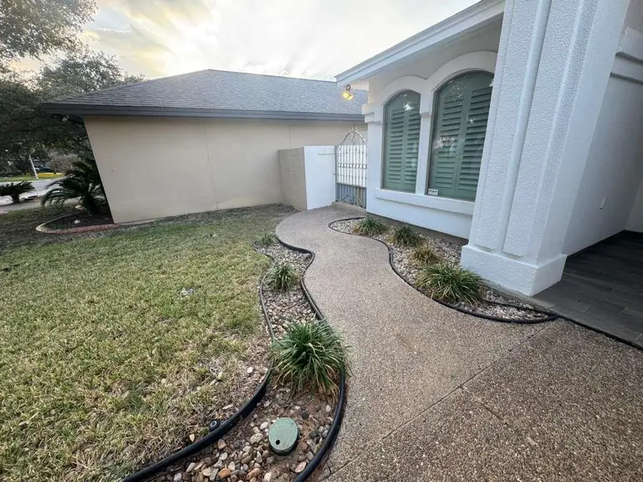 2064 Lima Lp, Laredo, TX 78045 - Image #3