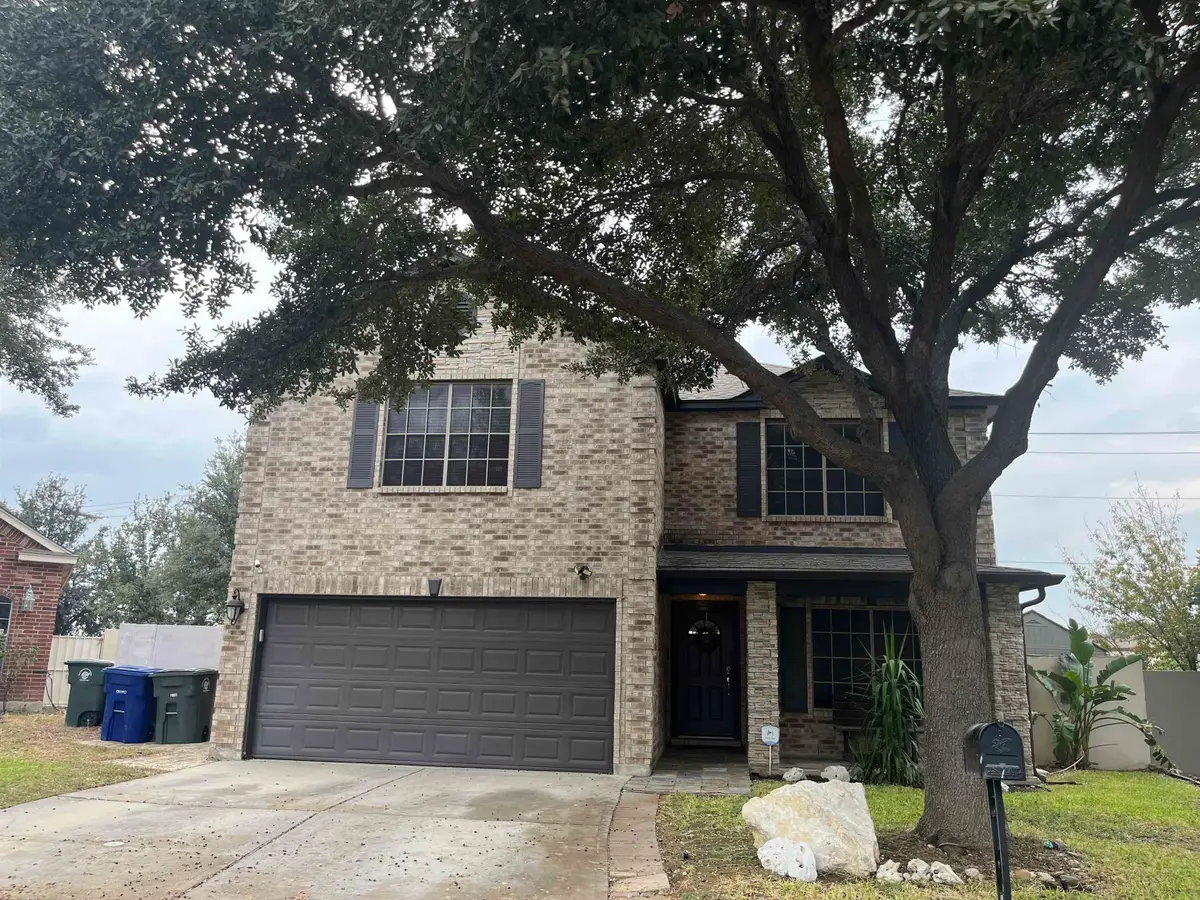 10604 Patron Lp, Laredo, TX 78045-6525 - Image #1