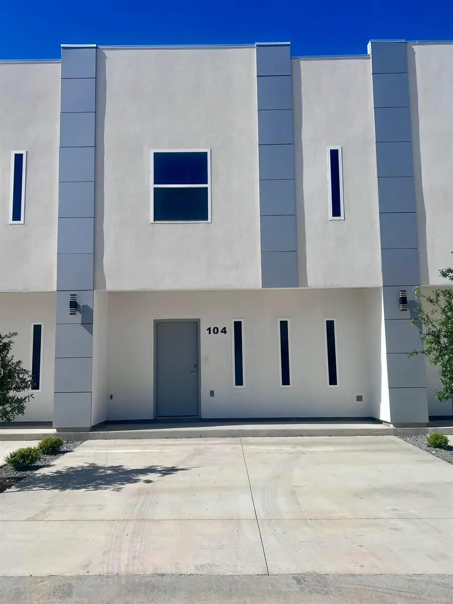 1011 Emerald Valley Dr., Laredo, TX 78043 - #2