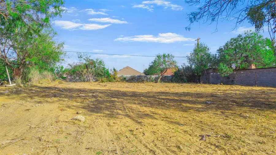 123 Coronado Ave, Laredo, TX 78043 - Image #2