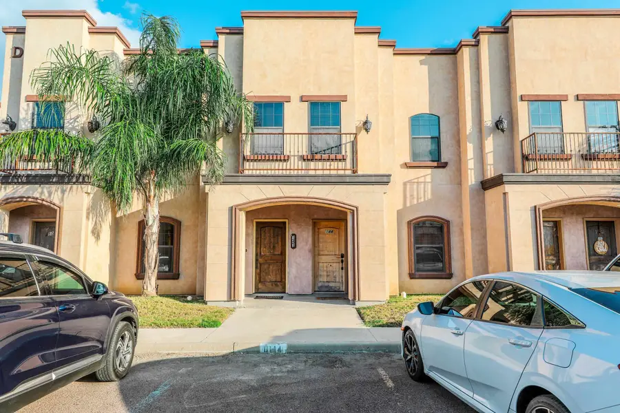 8216 Casa Verde Rd, Laredo, TX 78041-5940 - Image #2