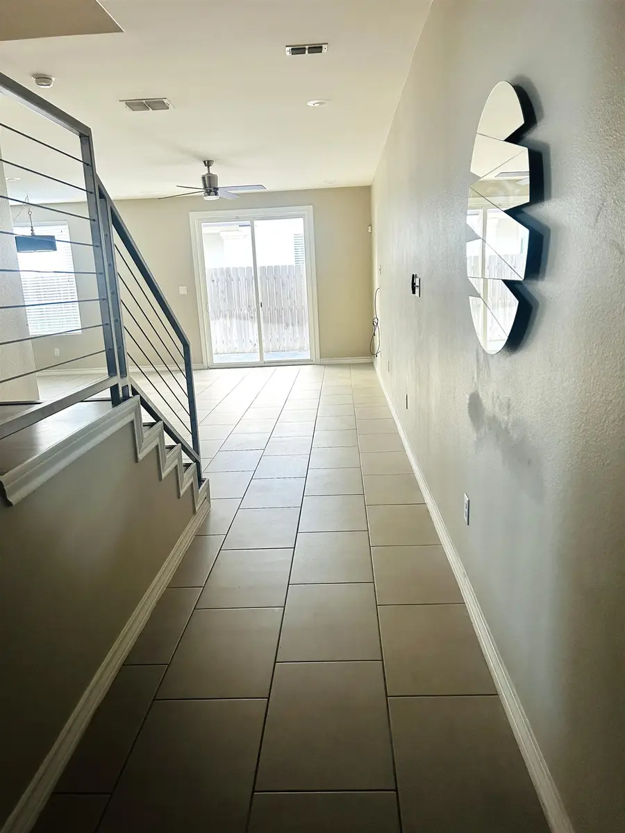 7913 Elka Lp, Laredo, TX 78045 - Image #3