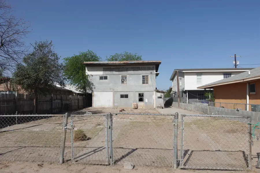 1518 Santa Cleotilde Ave, Laredo, TX 78040 - Image #2