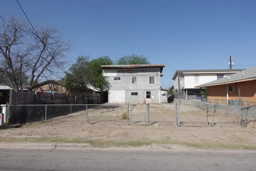 1518 Santa Cleotilde Ave, Laredo, TX 78040 - Image #3