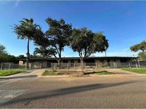 2920 Kearney St, Laredo, TX 78043