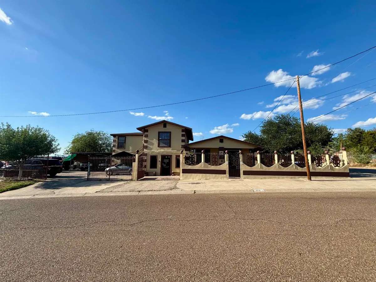 1820 Ireland St, Laredo, TX 78046 - Image #1