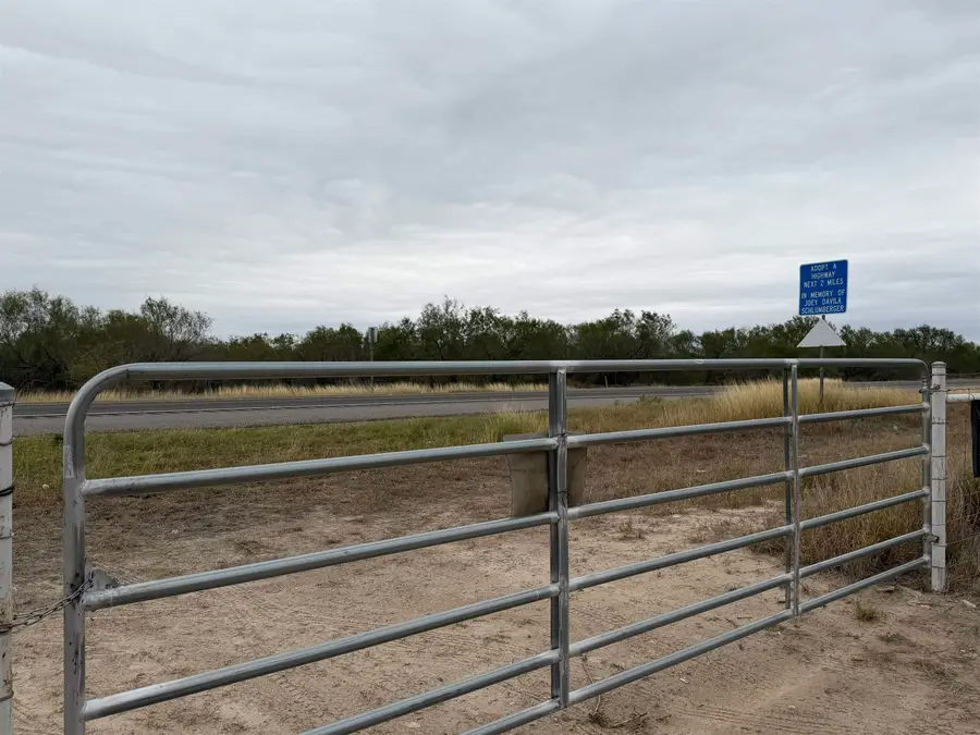 24 miles State Hwy 359, Aguilares, TX 78369 - Image #2