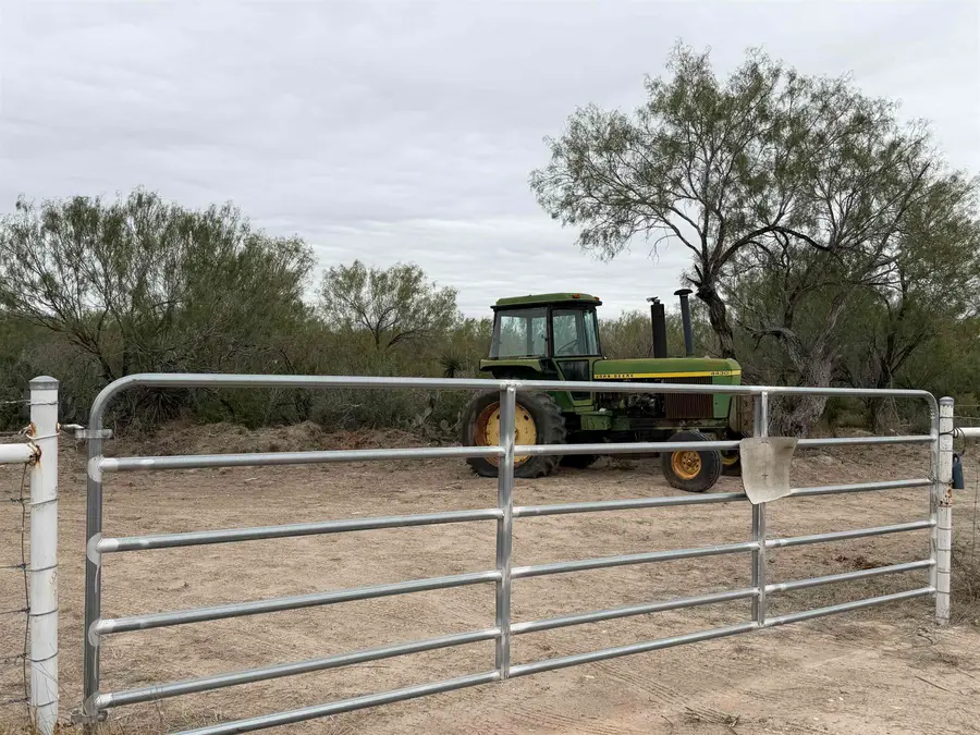 24 miles State Hwy 359, Aguilares, TX 78369 - Image #3