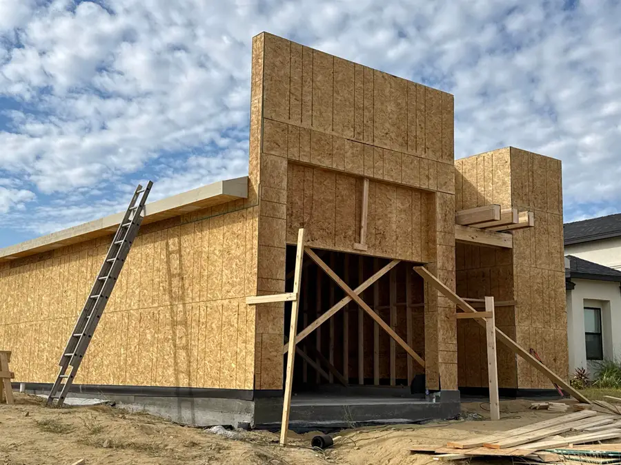 5013 Servando Dr, Laredo, TX 78046 - Image #2