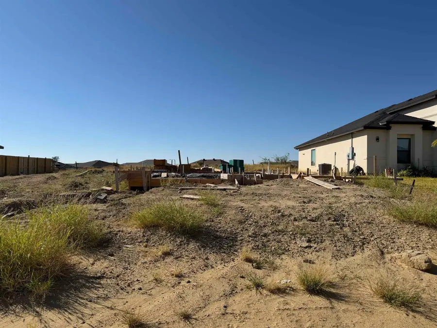 5013 Servando Dr, Laredo, TX 78046 - Image #3