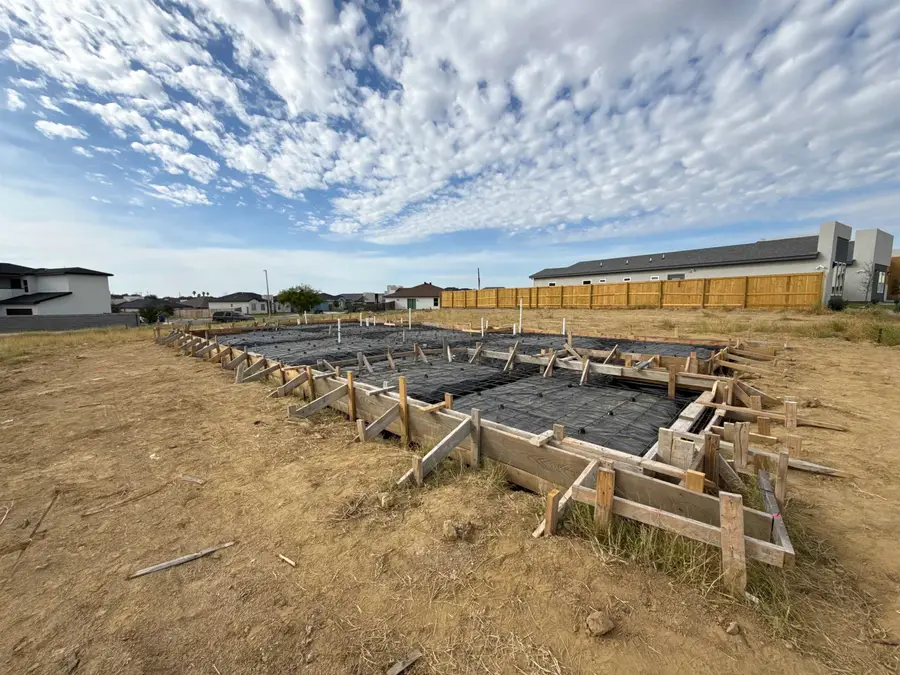 5025 Servando Dr, Laredo, TX 78046 - Image #3