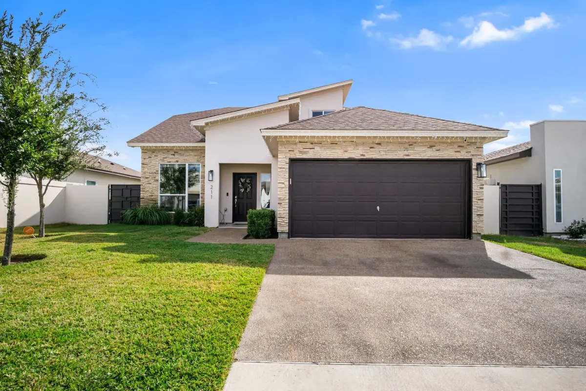 211 Glen Cook Dr., Laredo, TX 78041 - Image #1