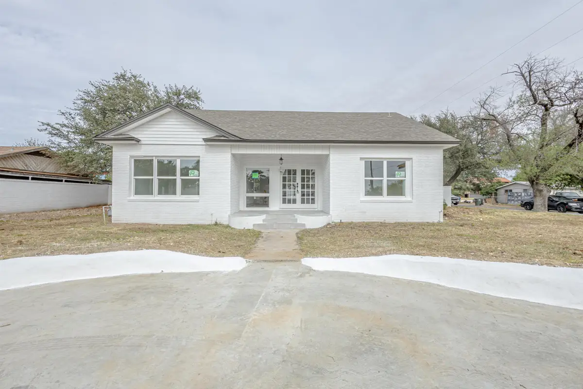 2020 Clark Blvd, Laredo, TX 78043 - Image #1